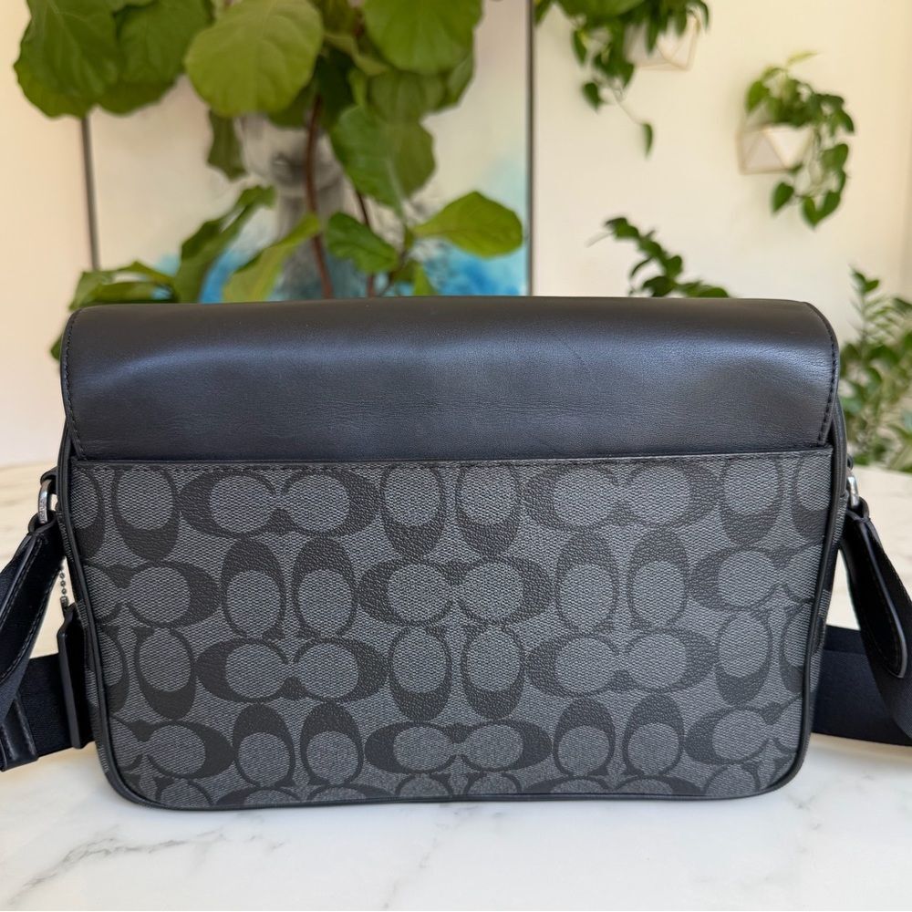 Coach Track Crossbody In Signature Canvas & Leather Messenger Bag C3747 Black - Picture 4 of 16